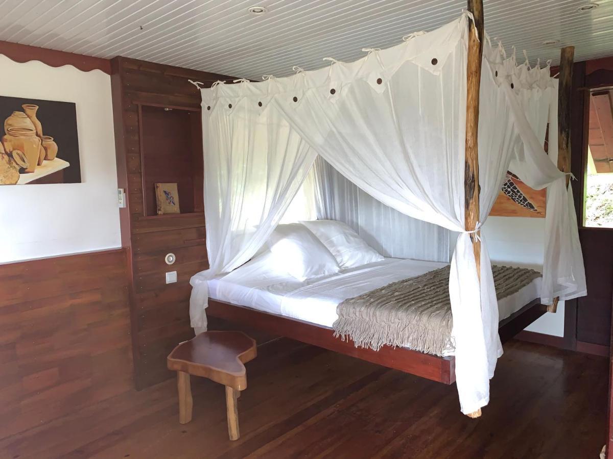 Domaine Karaibes Villa Deshaies Luaran gambar