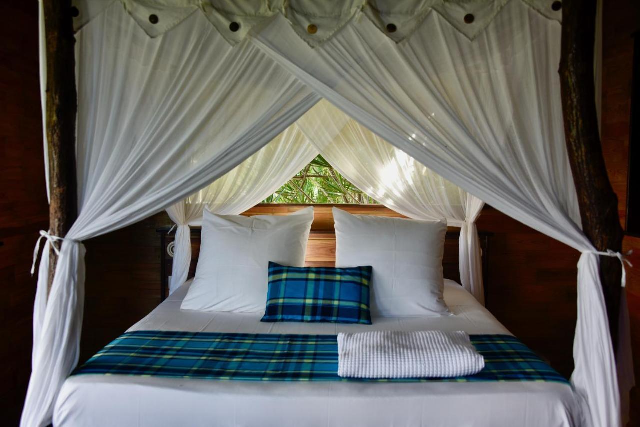 Domaine Karaibes Villa Deshaies Luaran gambar