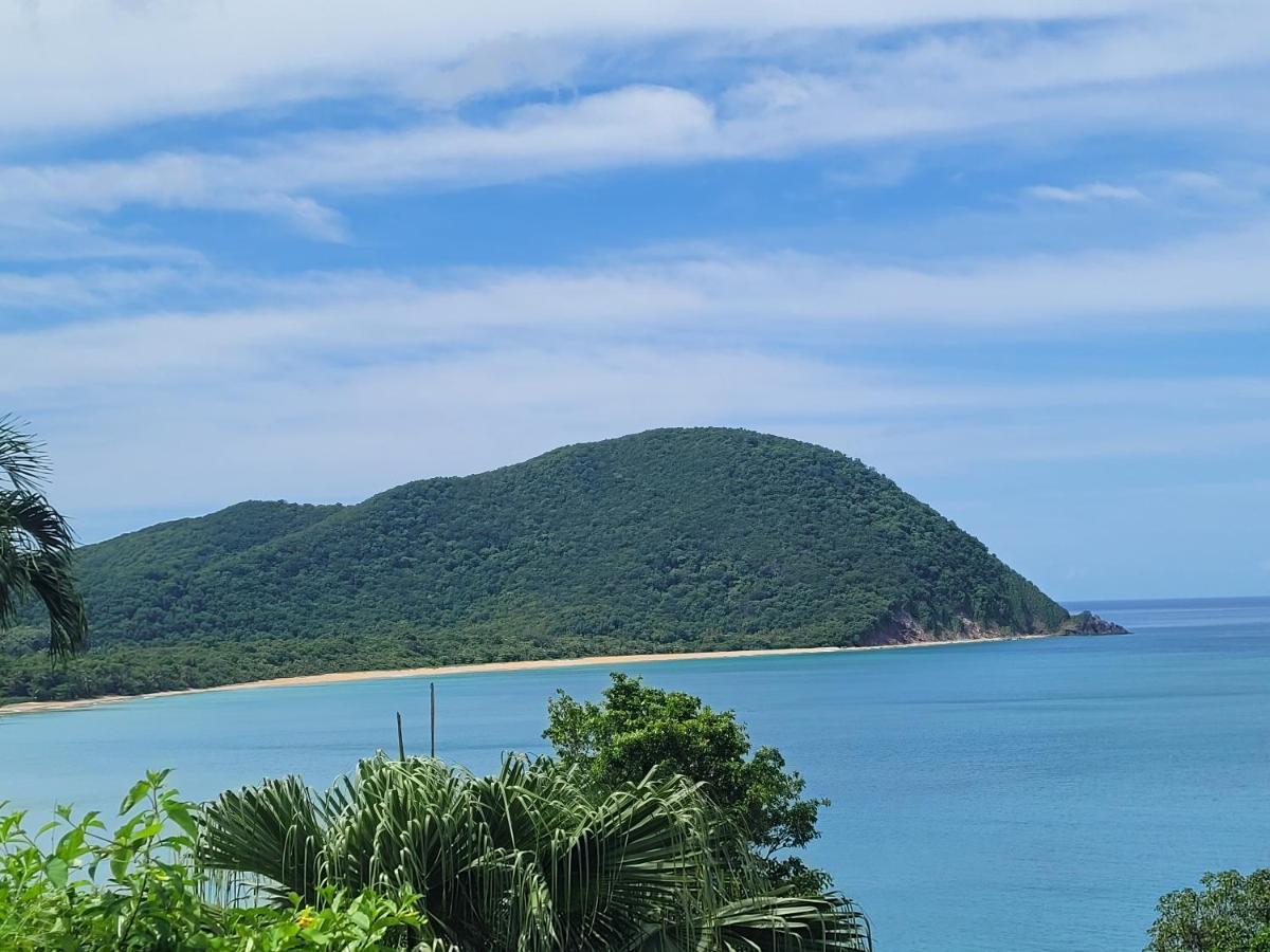 Domaine Karaibes Villa Deshaies Luaran gambar