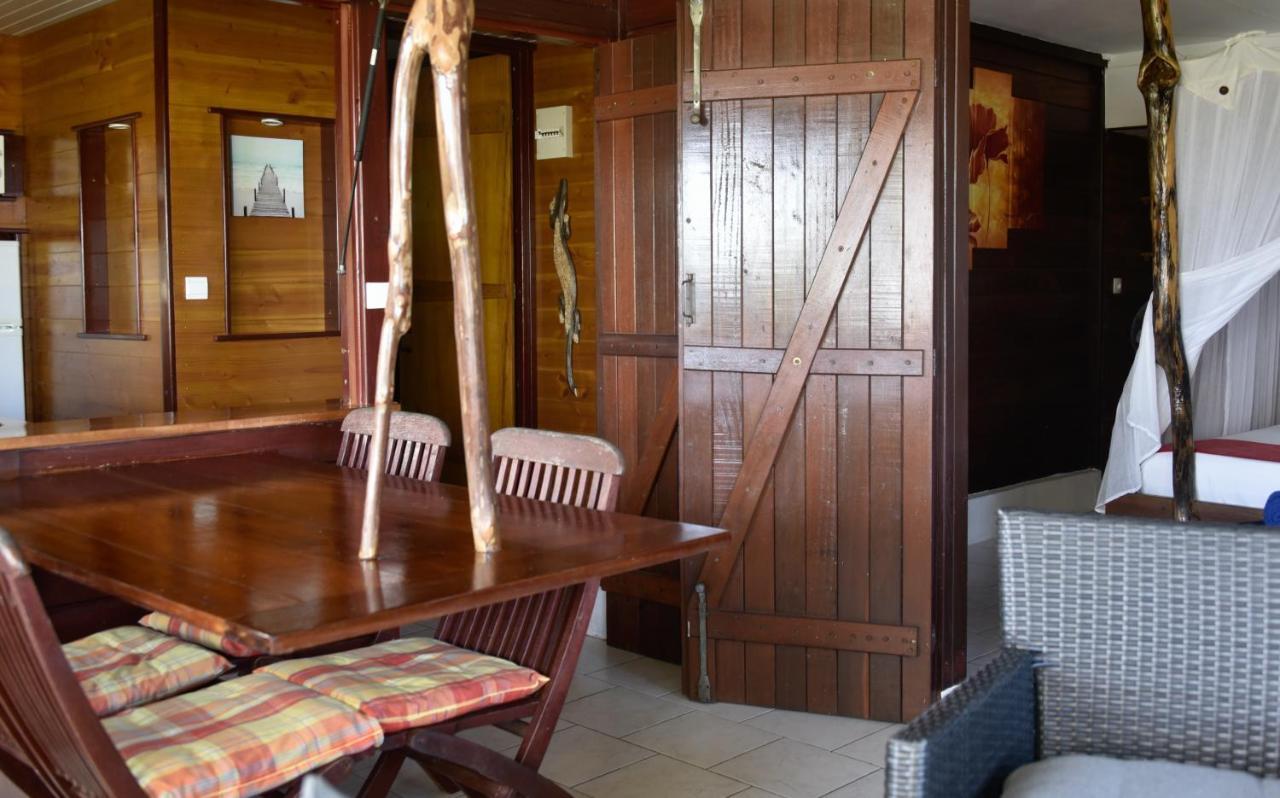 Domaine Karaibes Villa Deshaies Luaran gambar