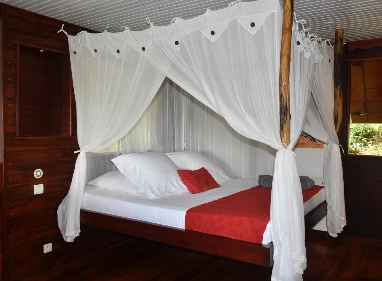 Domaine Karaibes Villa Deshaies Luaran gambar