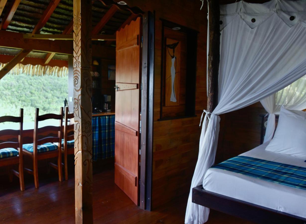 Domaine Karaibes Villa Deshaies Luaran gambar